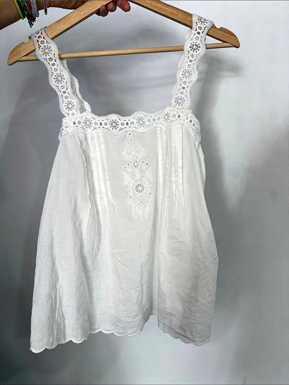 Xirena Abby Top White Lace Trim Tank Top - Size Small